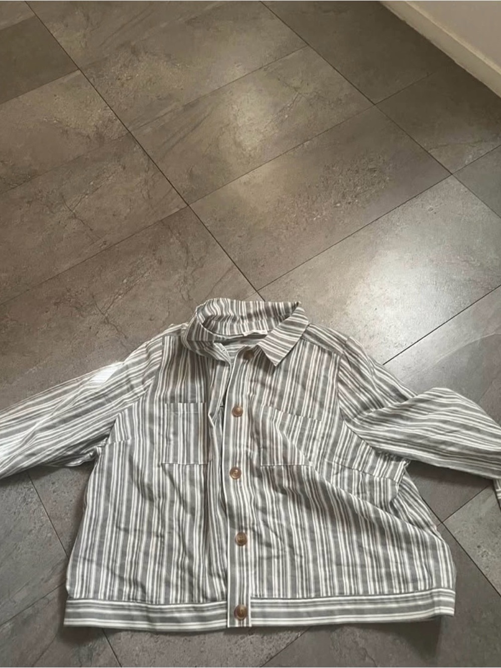 Women's Striped Button-Front Shirt Jacket - Gray & White